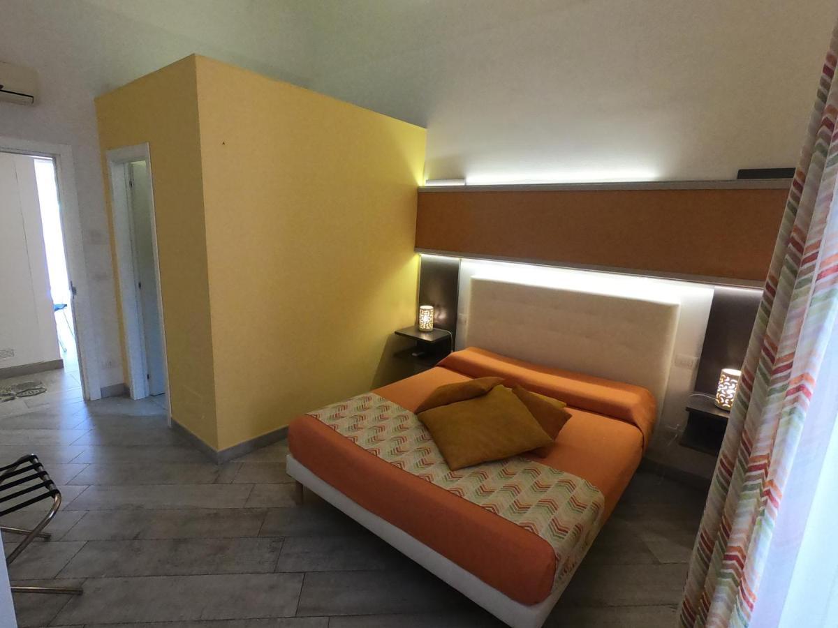 Porto Di Mare B&B Giovinazzo Exterior photo