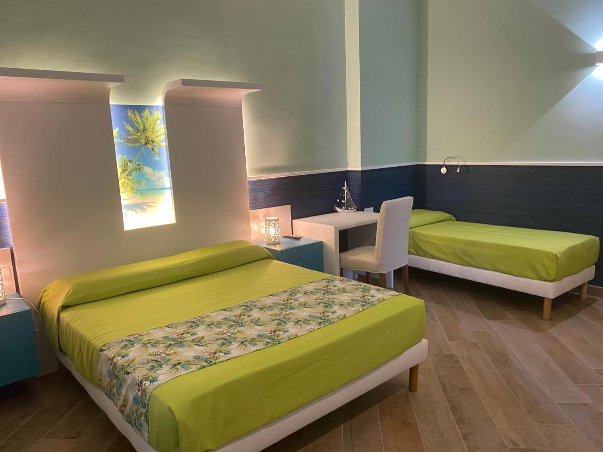 Porto Di Mare B&B Giovinazzo Exterior photo